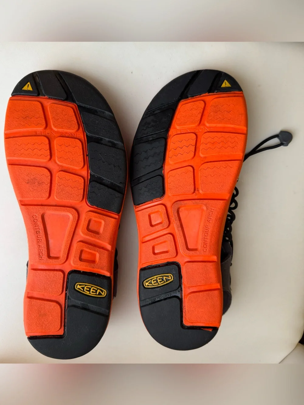 Keen Uneek Flat Gargoyle/burnt Orange - US 9.5 Men’s